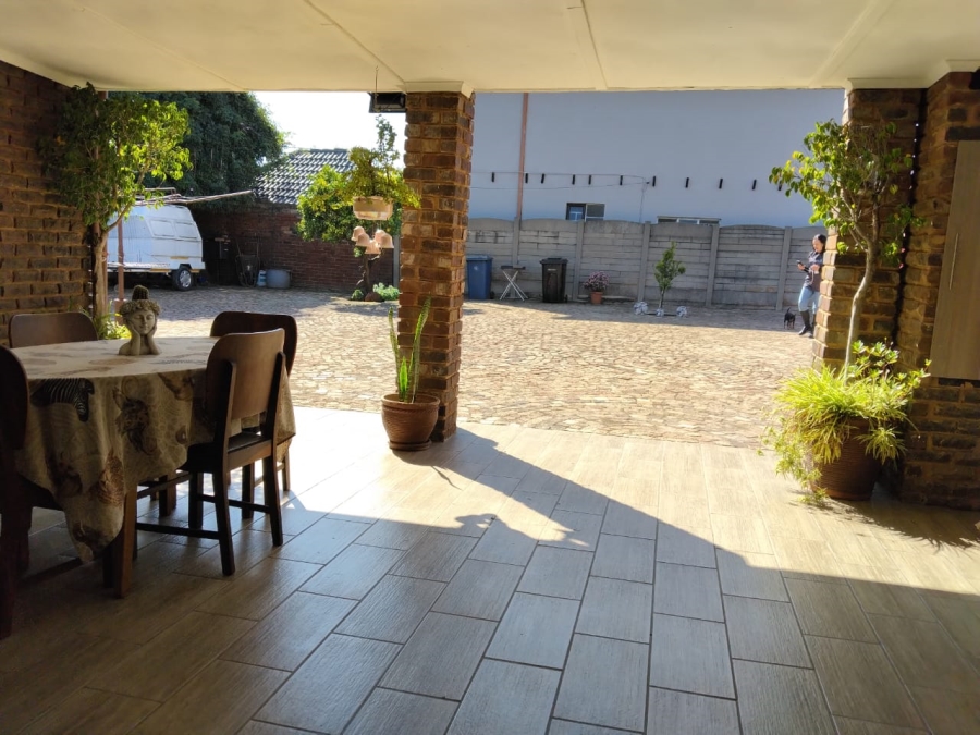 4 Bedroom Property for Sale in Dalview Gauteng