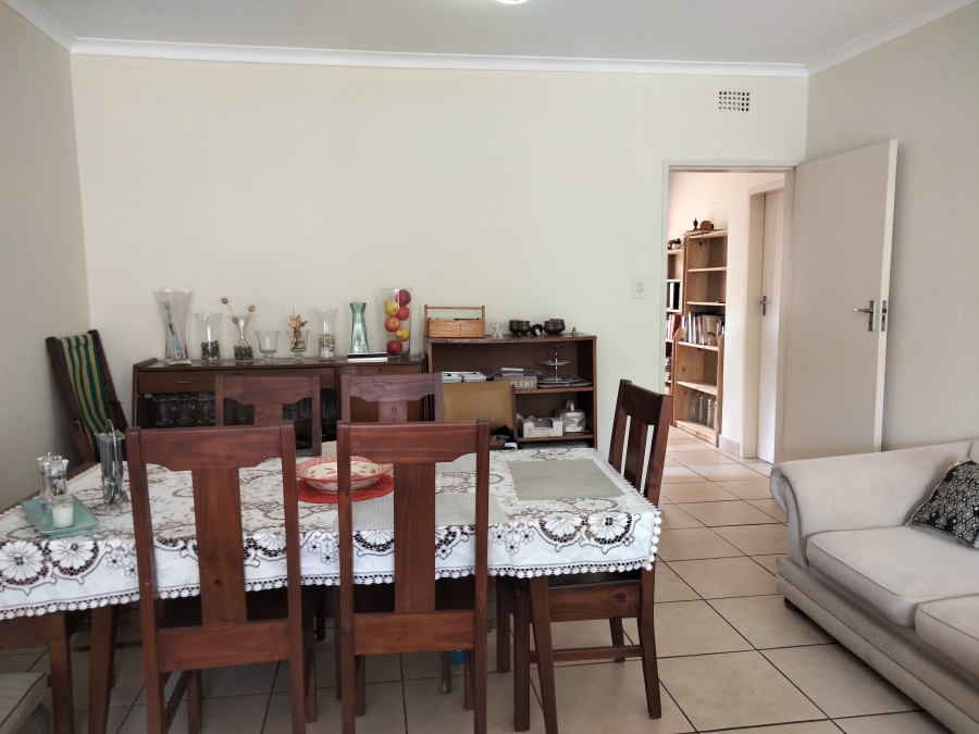 To Let 2 Bedroom Property for Rent in Bromhof Gauteng