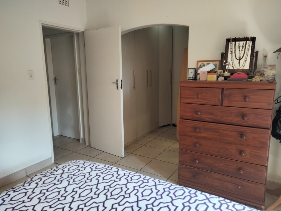 To Let 2 Bedroom Property for Rent in Bromhof Gauteng