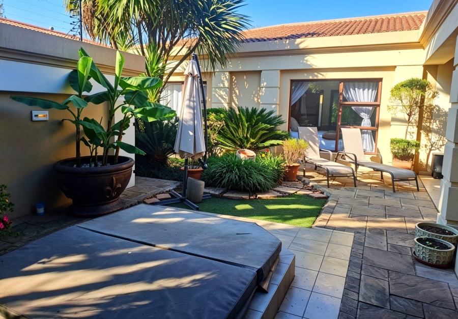 3 Bedroom Property for Sale in Three Rivers Gauteng