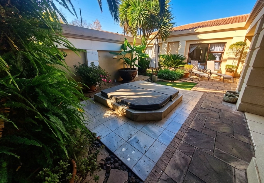 3 Bedroom Property for Sale in Three Rivers Gauteng