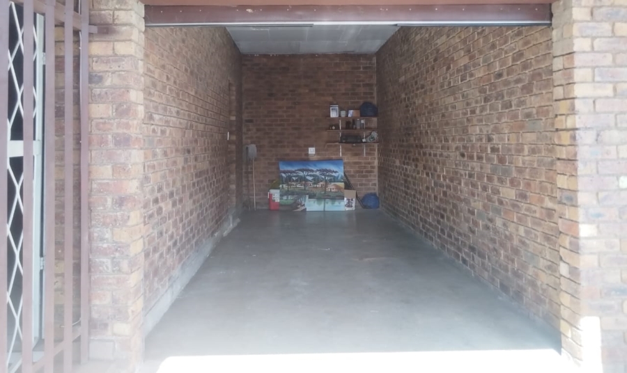 2 Bedroom Property for Sale in Croydon Gauteng