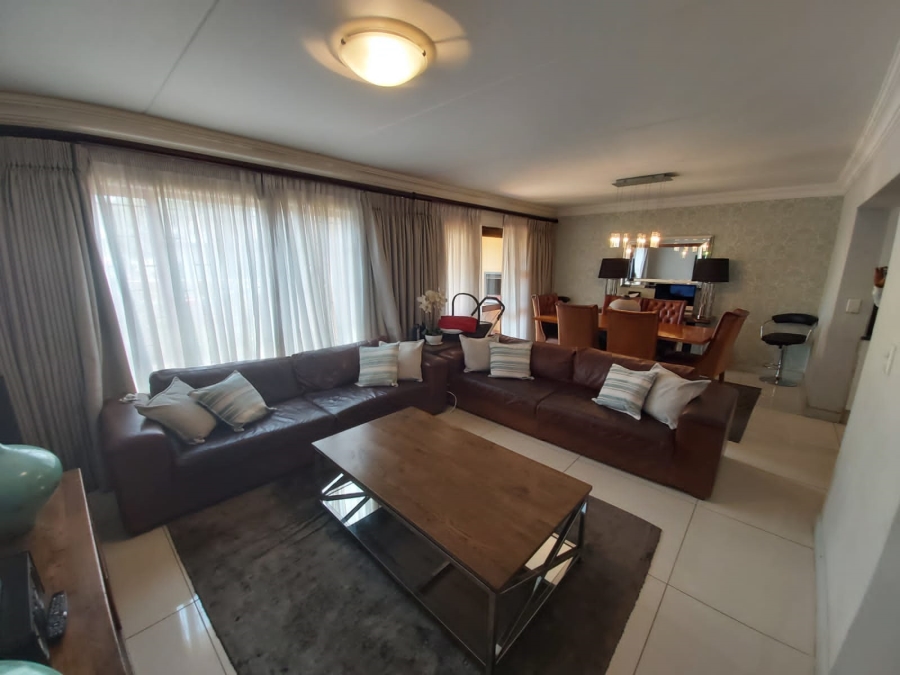 To Let 4 Bedroom Property for Rent in Bassonia Gauteng