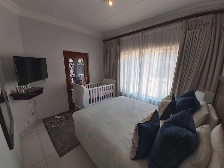 To Let 4 Bedroom Property for Rent in Bassonia Gauteng