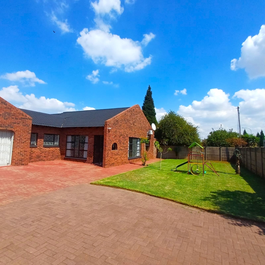 3 Bedroom Property for Sale in Riversdale Gauteng