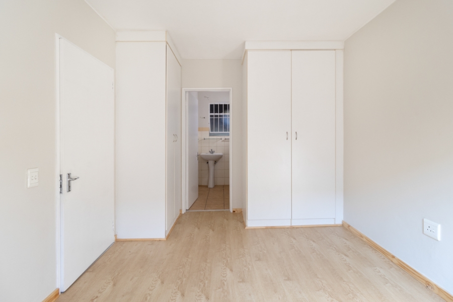 2 Bedroom Property for Sale in Die Wilgers Gauteng