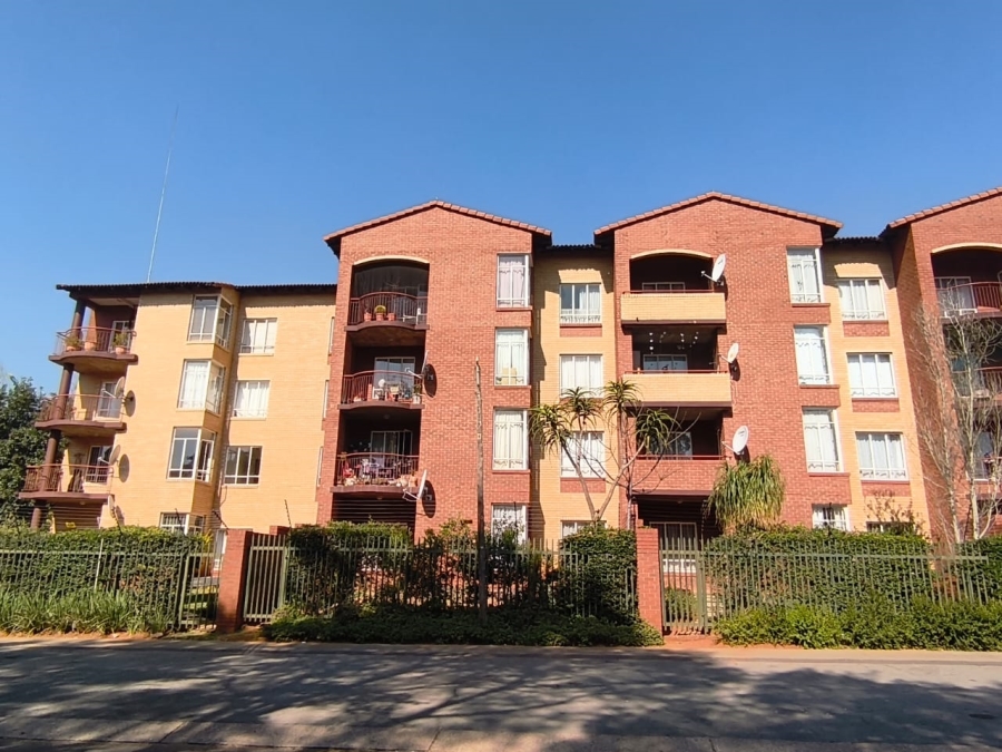 2 Bedroom Property for Sale in Die Wilgers Gauteng