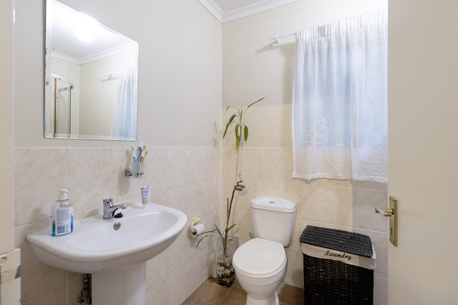 2 Bedroom Property for Sale in Greenstone Hill Gauteng