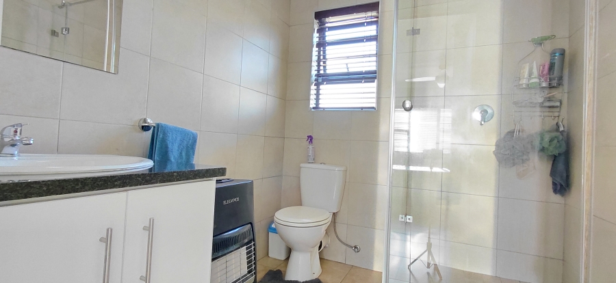 3 Bedroom Property for Sale in Beyers Park Gauteng