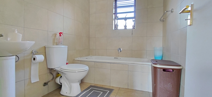 3 Bedroom Property for Sale in Beyers Park Gauteng