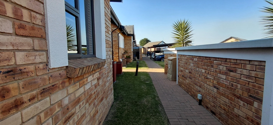 3 Bedroom Property for Sale in Beyers Park Gauteng