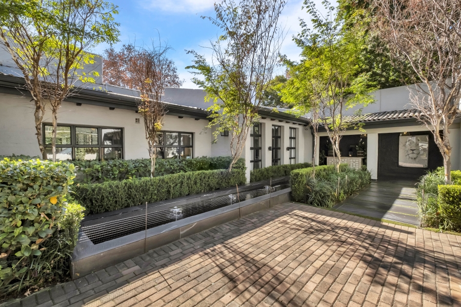 4 Bedroom Property for Sale in Atholl Gauteng
