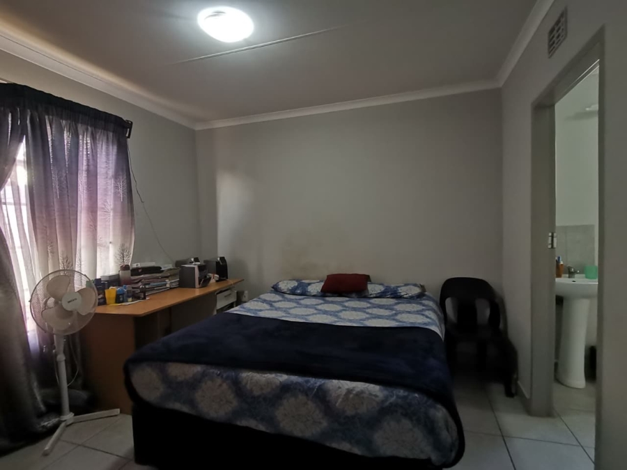 3 Bedroom Property for Sale in Sky City Gauteng