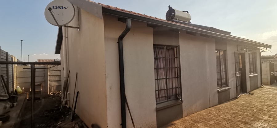 3 Bedroom Property for Sale in Sky City Gauteng