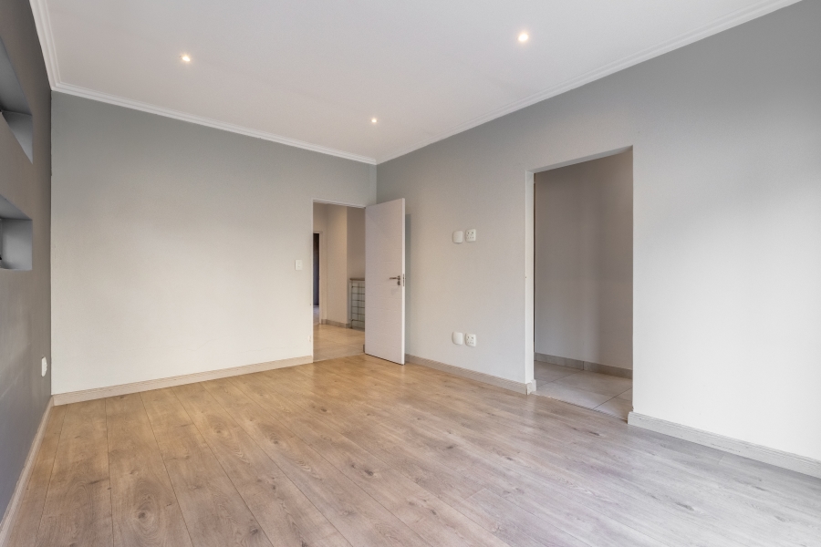 3 Bedroom Property for Sale in Bryanston Gauteng