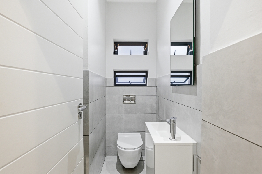 3 Bedroom Property for Sale in Bryanston Gauteng