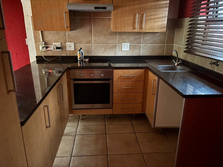 To Let 1 Bedroom Property for Rent in Sunninghill Gauteng