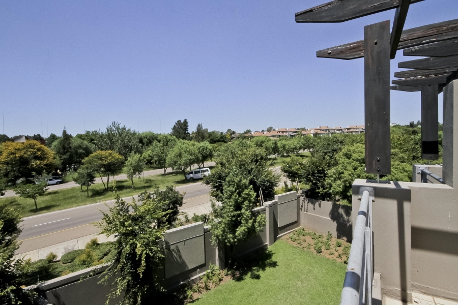 To Let 1 Bedroom Property for Rent in Sunninghill Gauteng