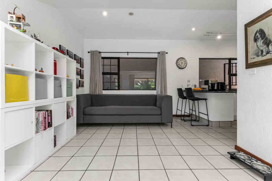 To Let 3 Bedroom Property for Rent in River Club Gauteng