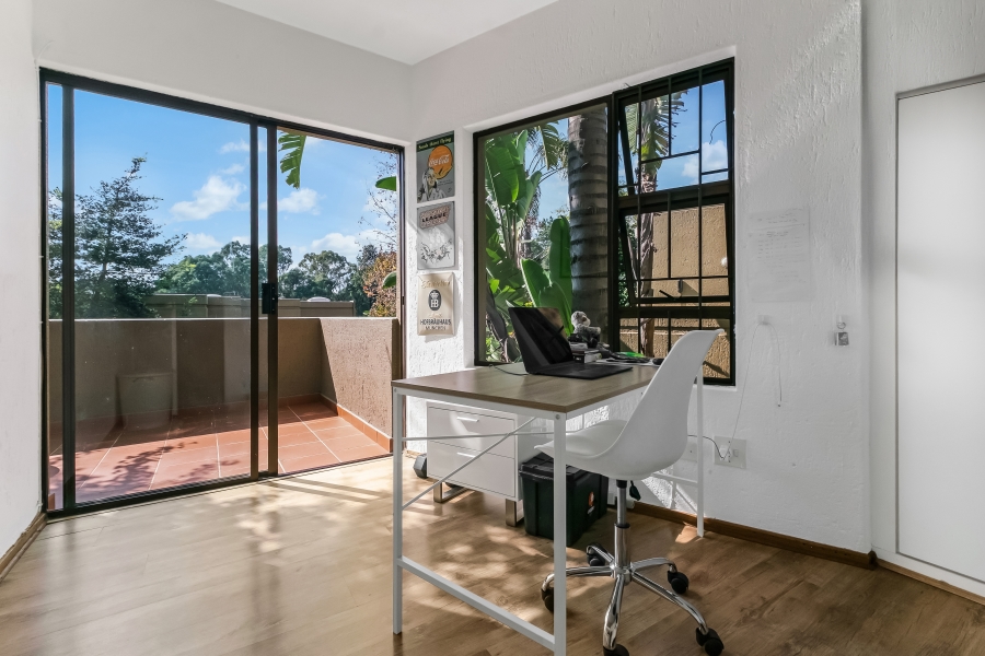 To Let 3 Bedroom Property for Rent in River Club Gauteng