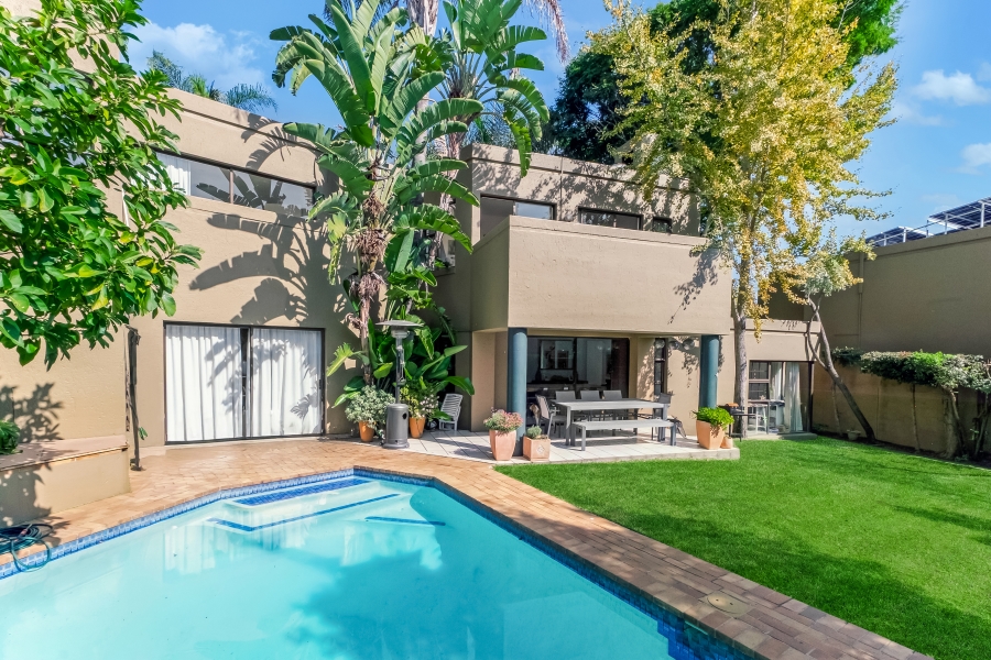 To Let 3 Bedroom Property for Rent in River Club Gauteng