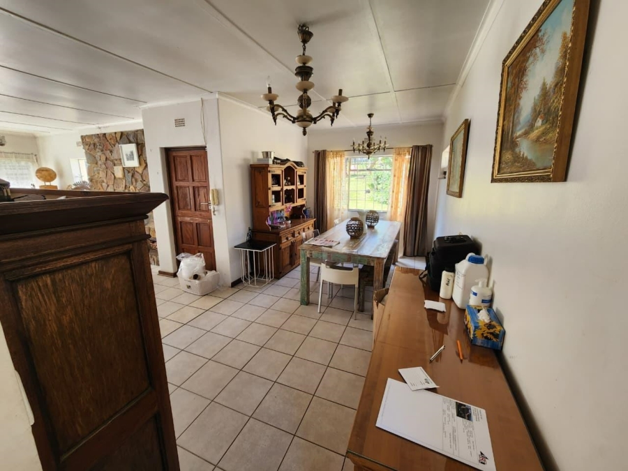 4 Bedroom Property for Sale in Mondeor Gauteng