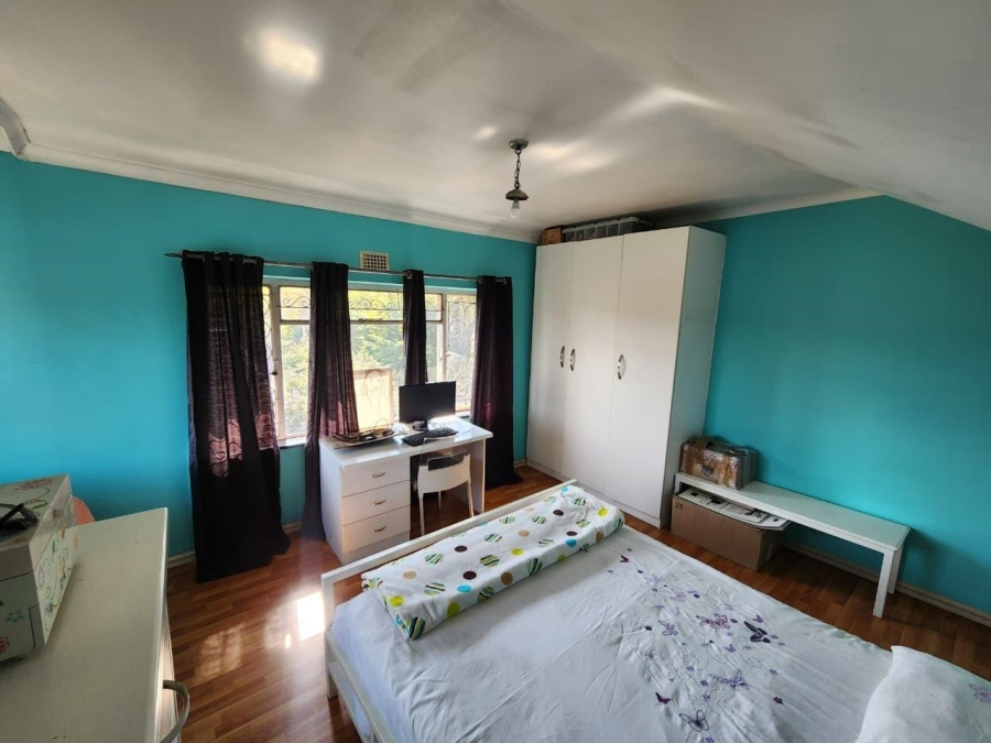 4 Bedroom Property for Sale in Mondeor Gauteng