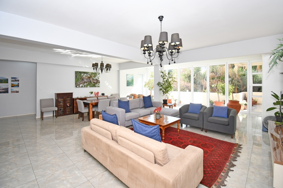 2 Bedroom Property for Sale in Killarney Gauteng