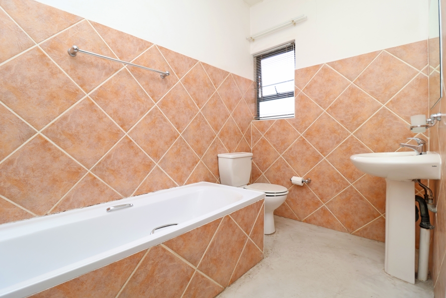 To Let 3 Bedroom Property for Rent in North Riding Gauteng