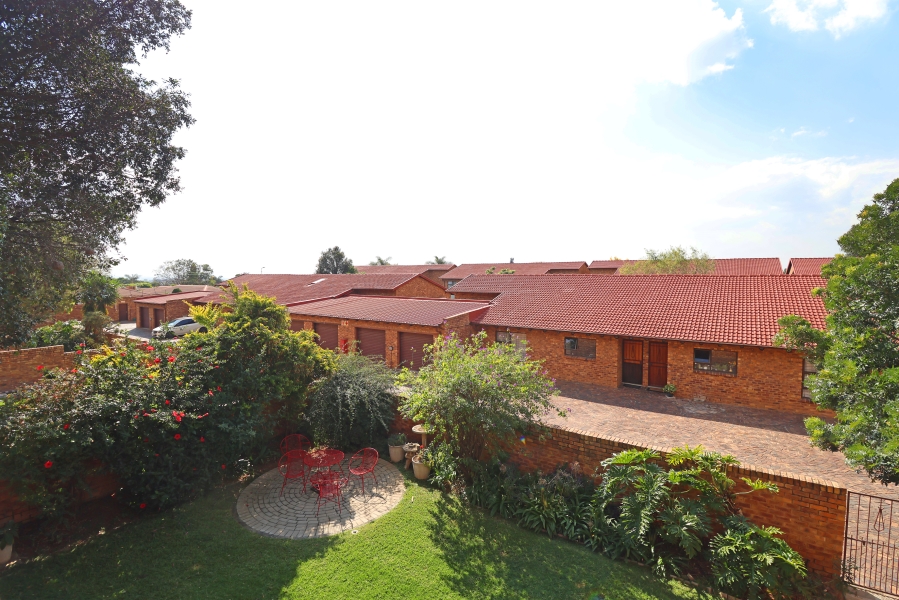 To Let 3 Bedroom Property for Rent in North Riding Gauteng