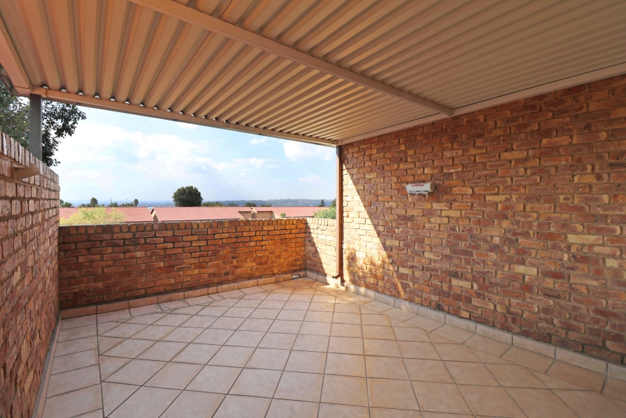 To Let 3 Bedroom Property for Rent in North Riding Gauteng