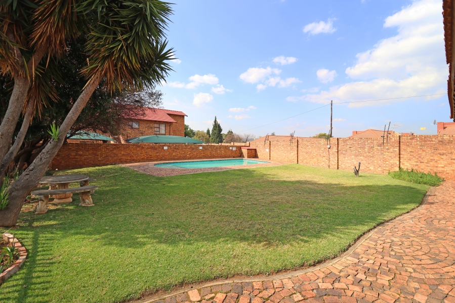 To Let 3 Bedroom Property for Rent in North Riding Gauteng