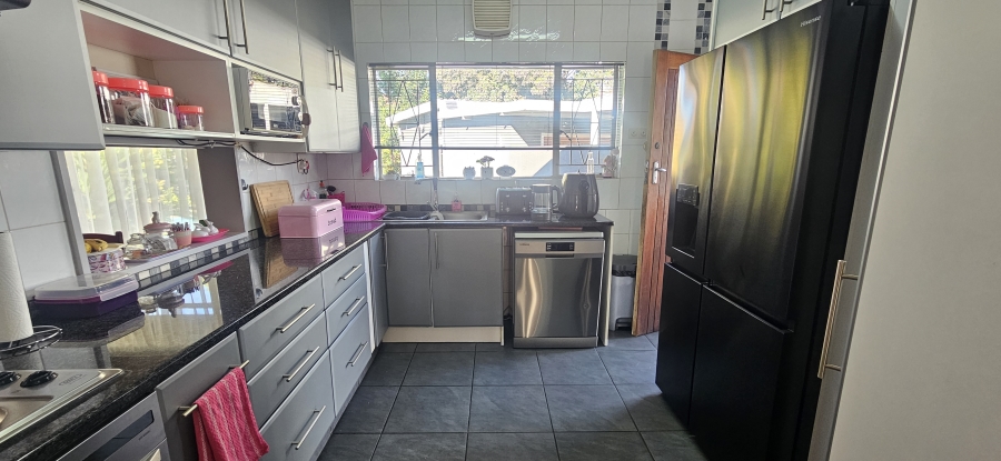 3 Bedroom Property for Sale in Randhart Gauteng