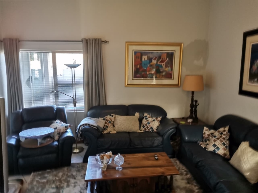 4 Bedroom Property for Sale in Bassonia Gauteng
