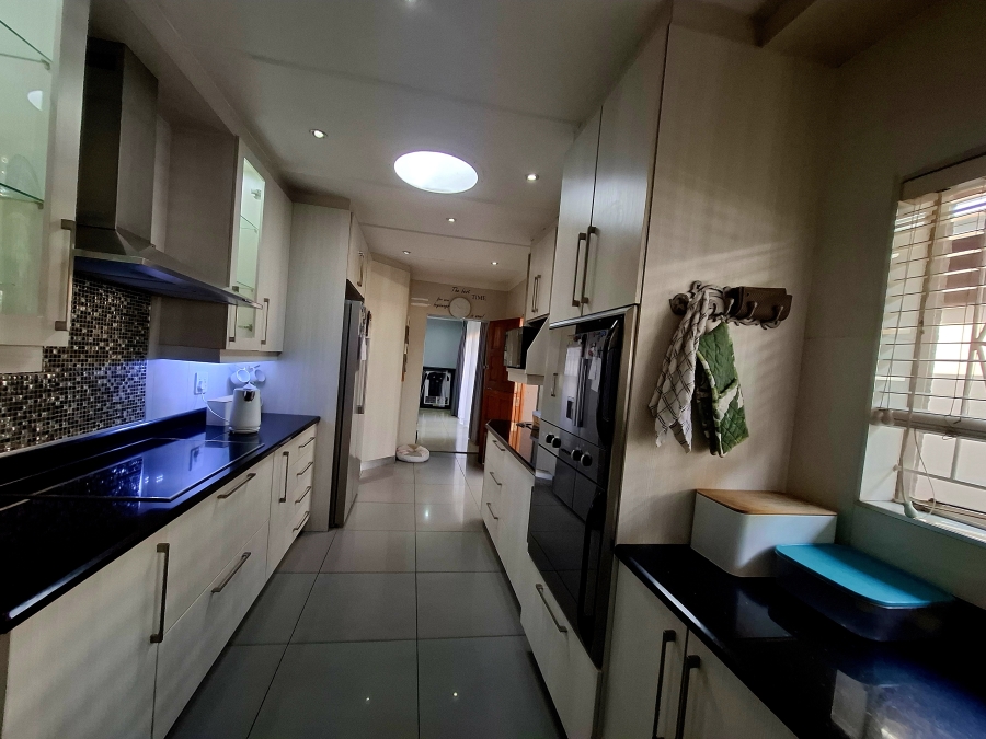 3 Bedroom Property for Sale in Dal Fouche Gauteng