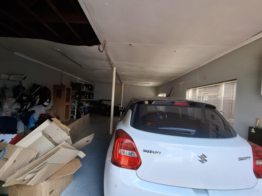 3 Bedroom Property for Sale in Dal Fouche Gauteng
