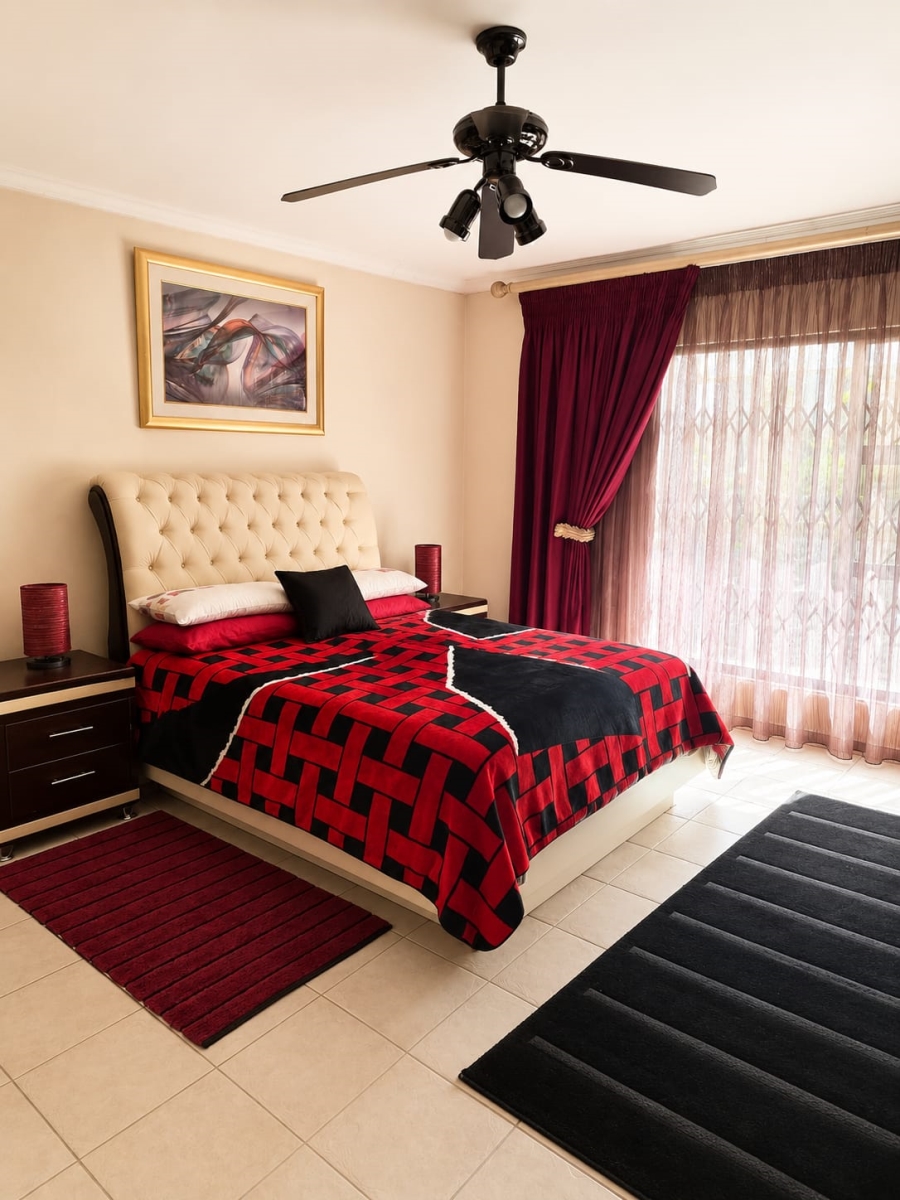 5 Bedroom Property for Sale in Christoburg Gauteng