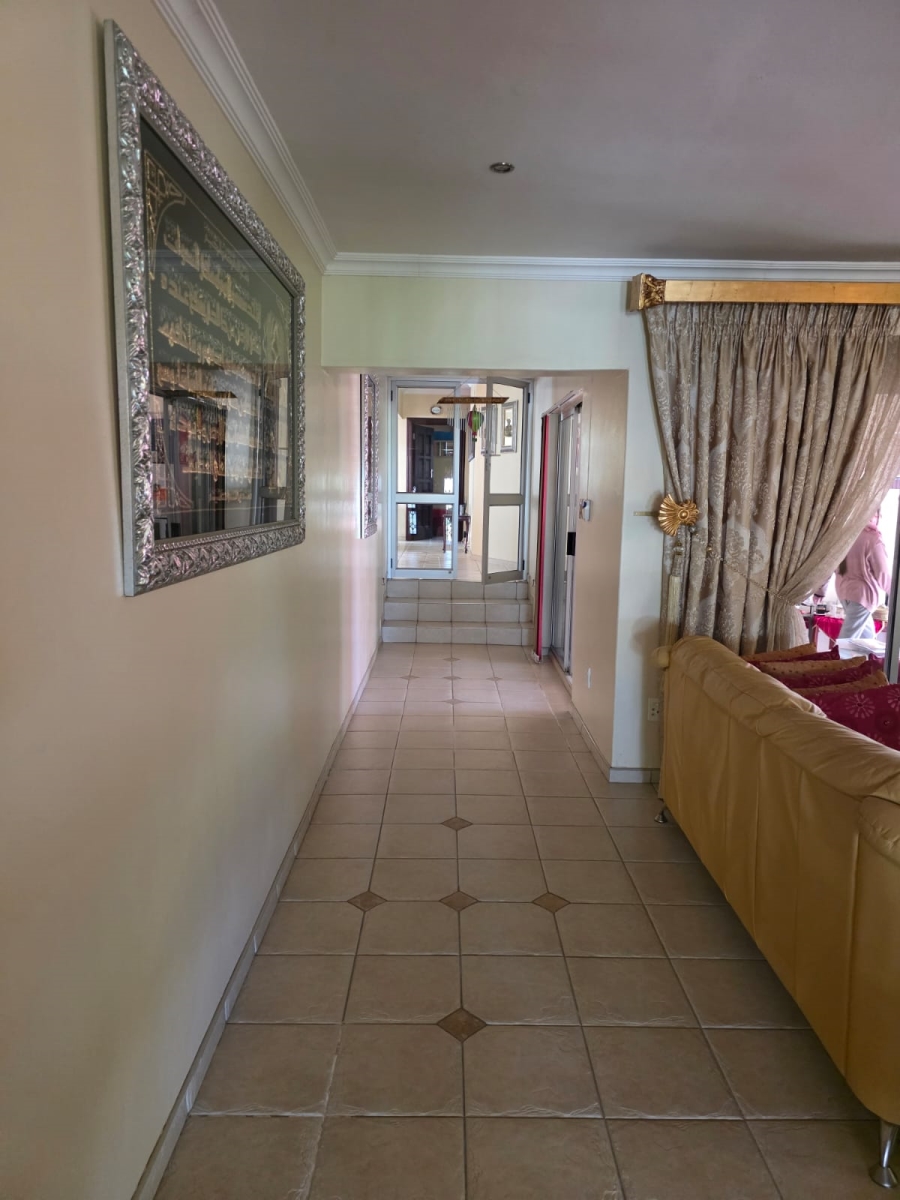 5 Bedroom Property for Sale in Christoburg Gauteng