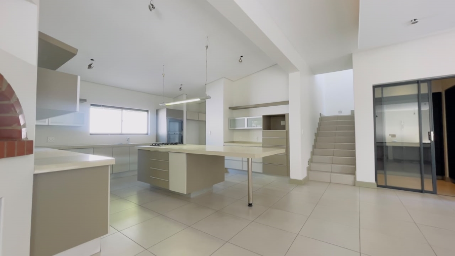 To Let 4 Bedroom Property for Rent in Midstream Estate Gauteng