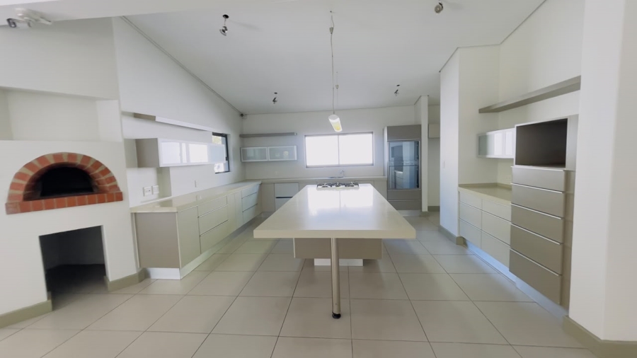 To Let 4 Bedroom Property for Rent in Midstream Estate Gauteng