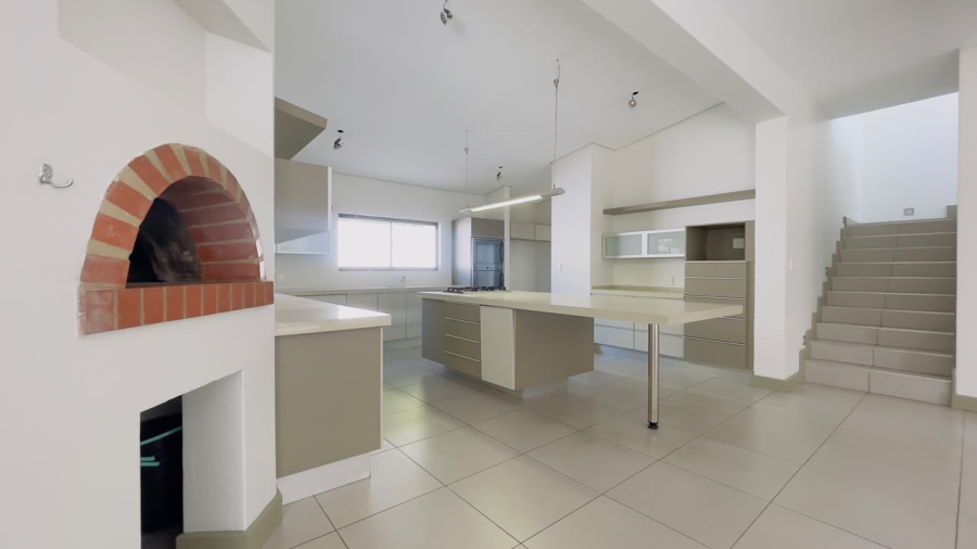 To Let 4 Bedroom Property for Rent in Midstream Estate Gauteng