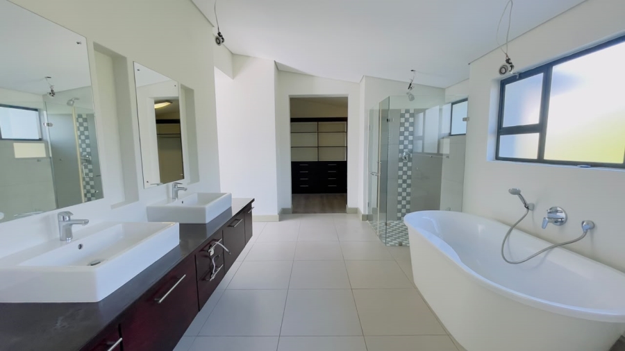 To Let 4 Bedroom Property for Rent in Midstream Estate Gauteng