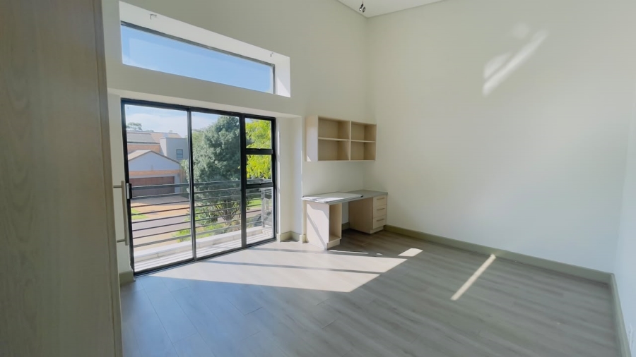 To Let 4 Bedroom Property for Rent in Midstream Estate Gauteng