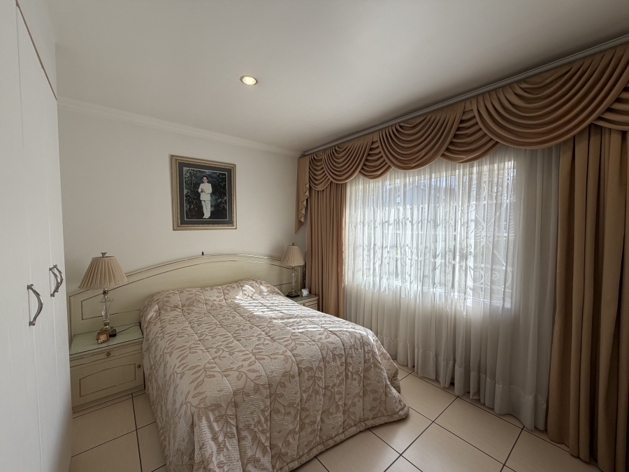 4 Bedroom Property for Sale in Linmeyer Gauteng