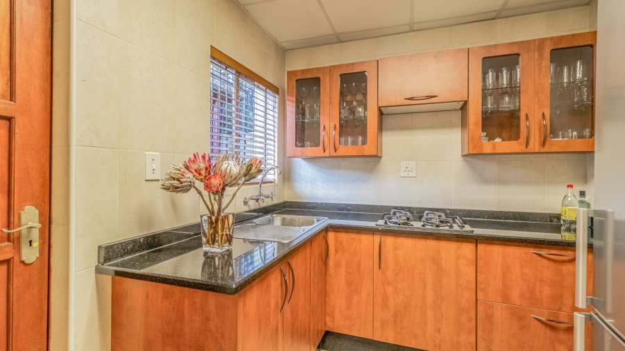 4 Bedroom Property for Sale in Linmeyer Gauteng