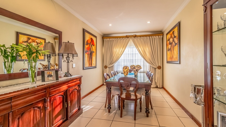 4 Bedroom Property for Sale in Linmeyer Gauteng