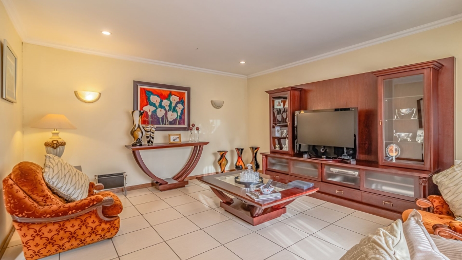 4 Bedroom Property for Sale in Linmeyer Gauteng