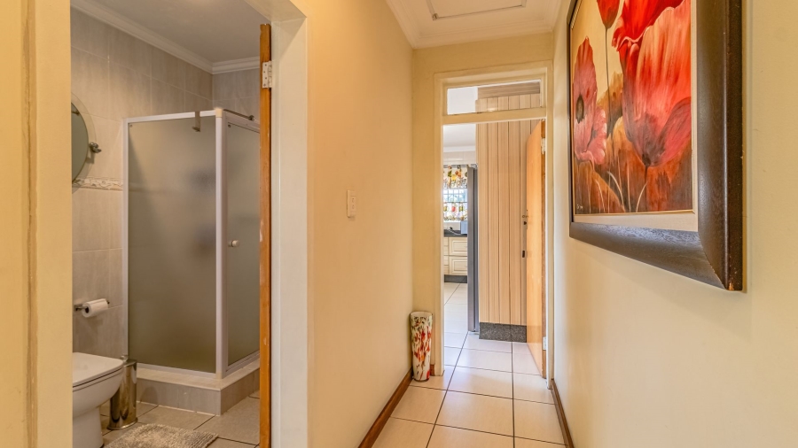 4 Bedroom Property for Sale in Linmeyer Gauteng