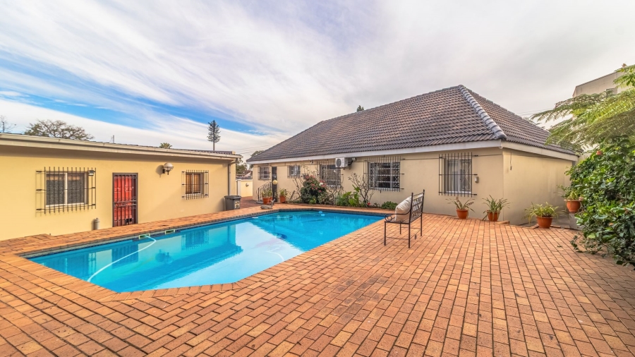 4 Bedroom Property for Sale in Linmeyer Gauteng
