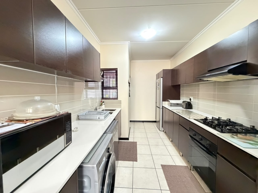 3 Bedroom Property for Sale in Oakdene Gauteng
